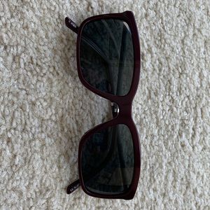 Burgundy Burberry Sunglasses (Like new!)